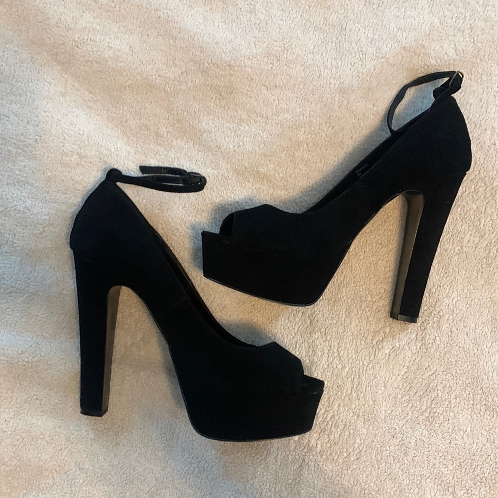 Sexy Steve Madden Deviaate platform heels sz 9